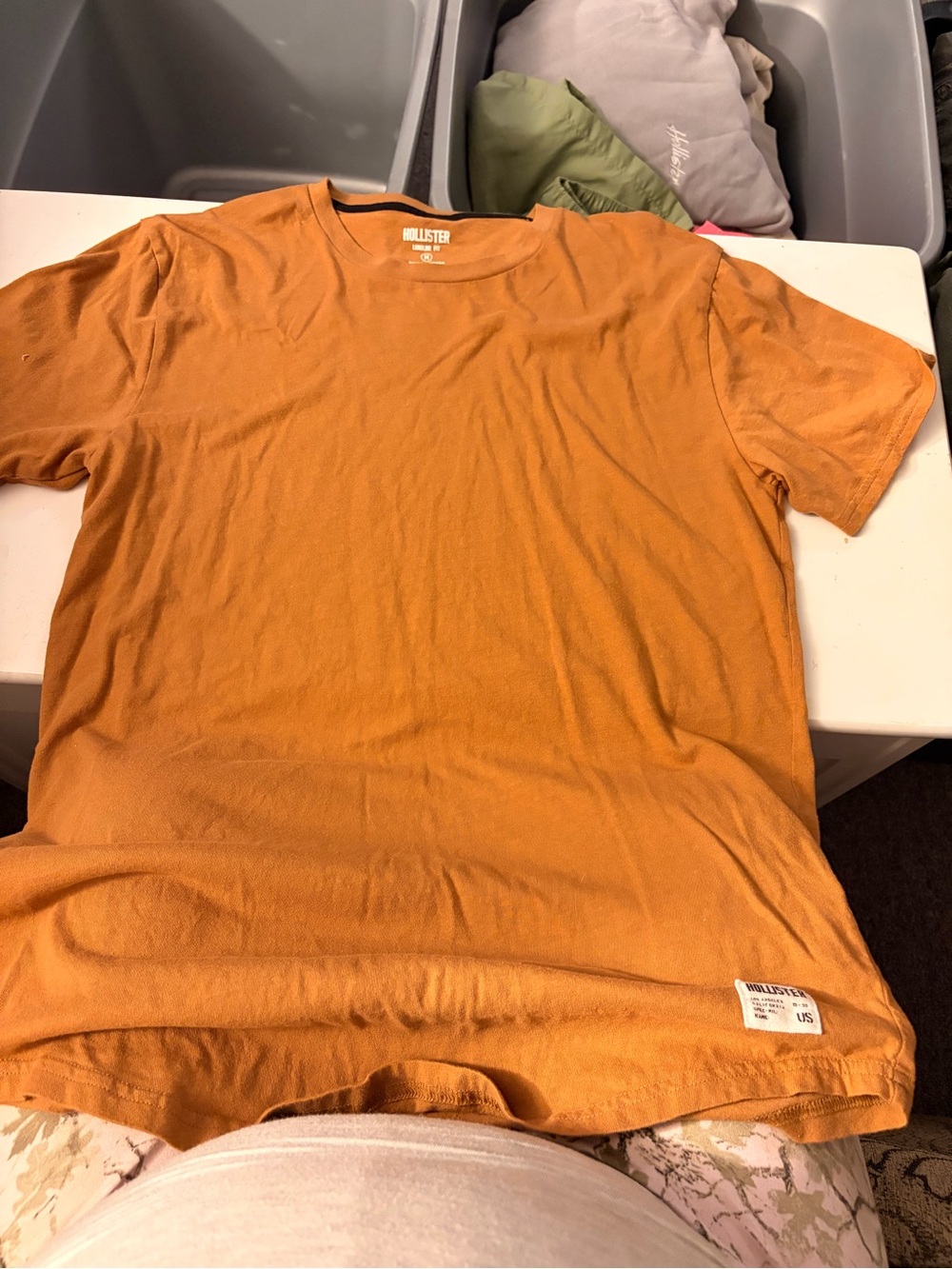 Hollister Men's Mustard Orange Crewneck Tee